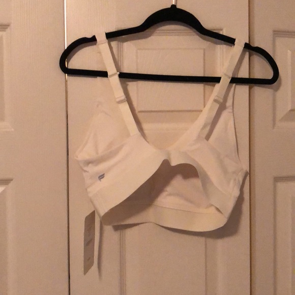 NWT Fabletics Bra - Picture 2 of 3